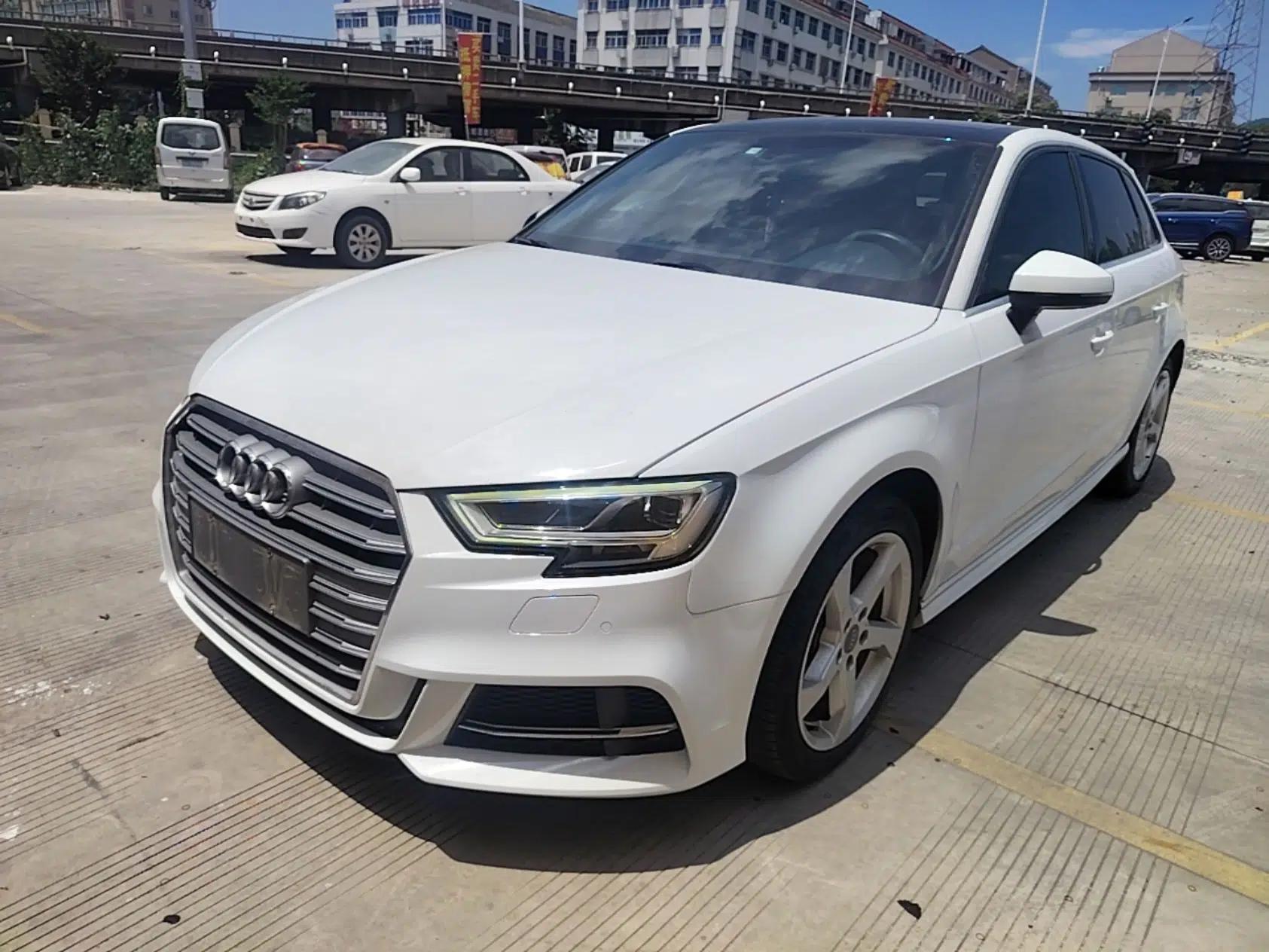 Audi A3 2020 Sportback 35 TFSI Fashion Edition China VI Emission Standard — миниатюра 1
