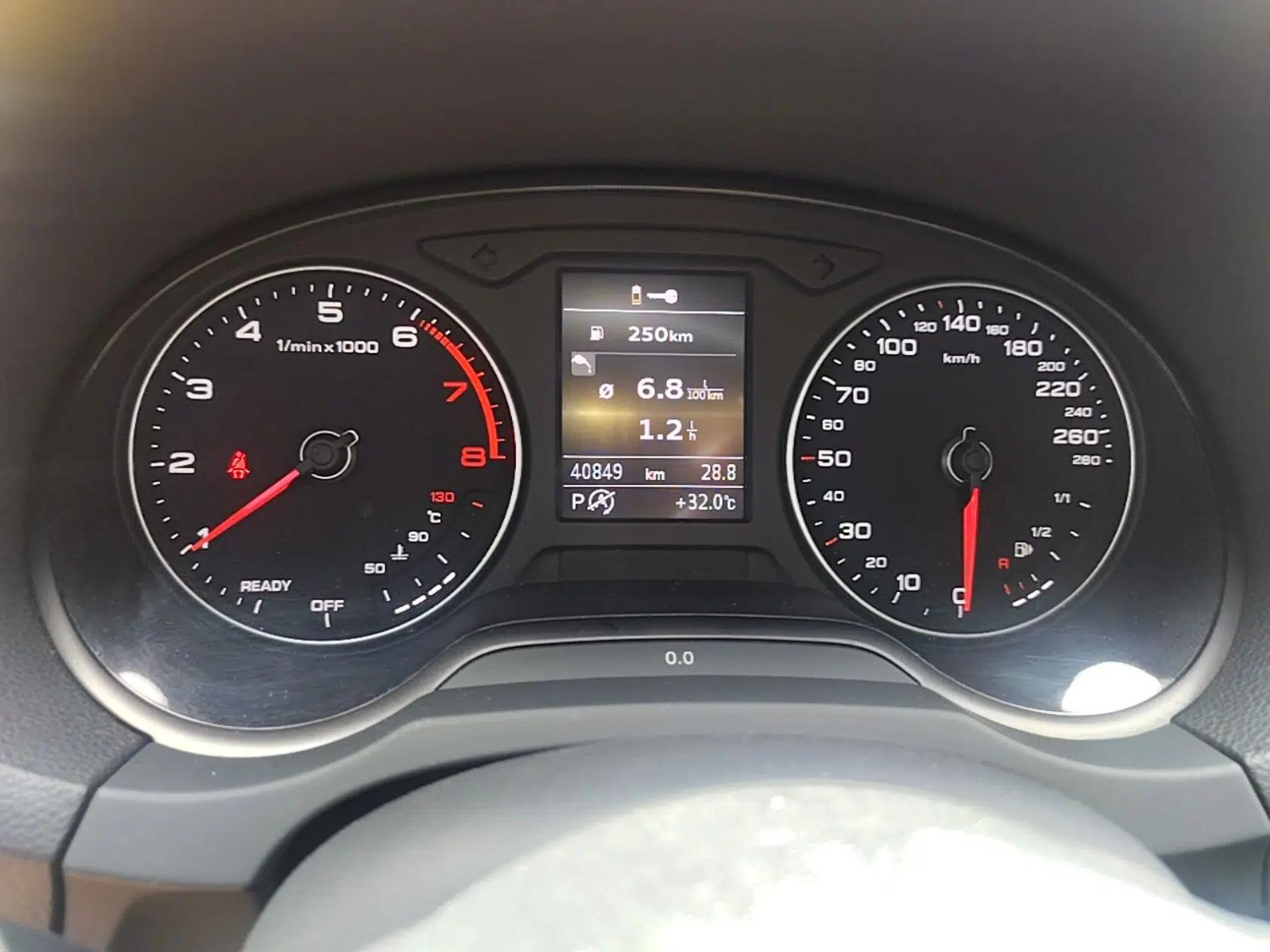 Audi A3 2020 Sportback 35 TFSI Fashion Edition China VI Emission Standard — миниатюра 14