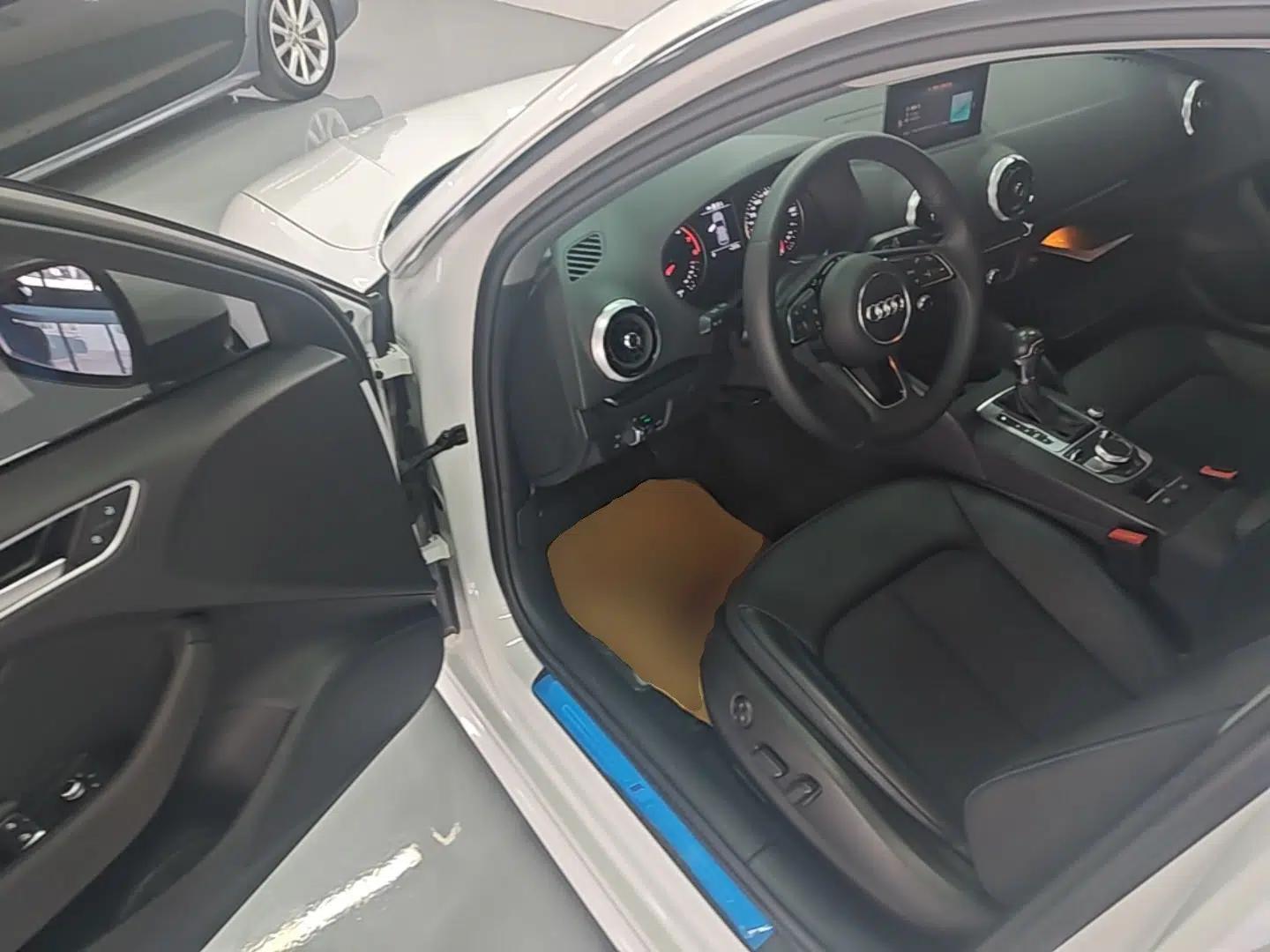 Audi A3 2019 Sportback 35 TFSI Fashion Edition China VI Emission Standard — миниатюра 25
