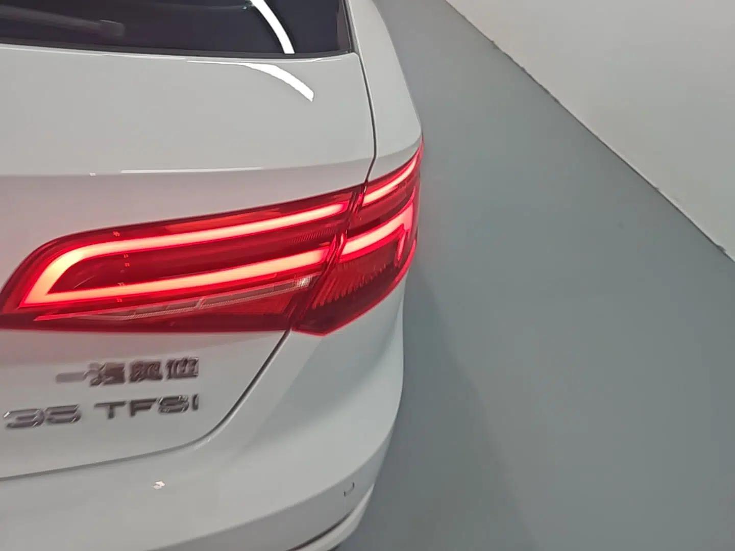 Audi A3 2019 Sportback 35 TFSI Fashion Edition China VI Emission Standard — миниатюра 9