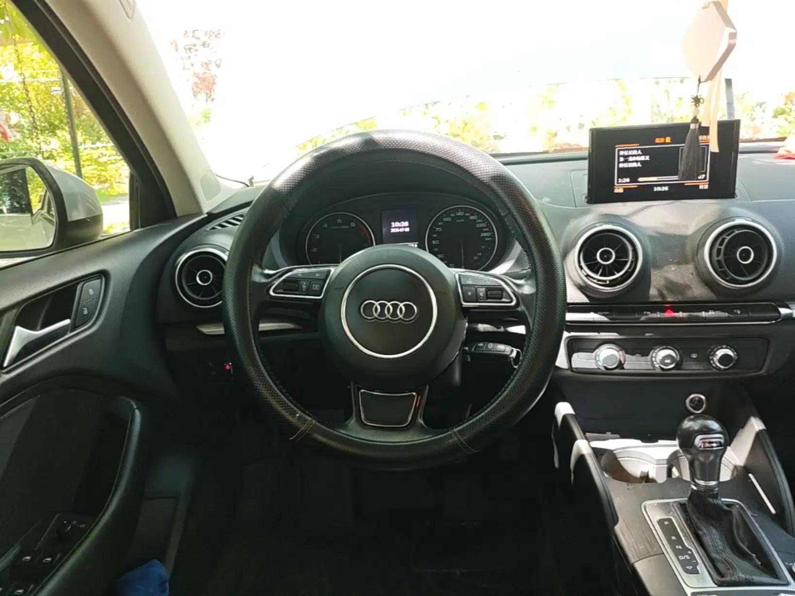 Audi A3 2015 Limousine 35 TFSI Millionth Anniversary Intelligent Leading Model — миниатюра 13