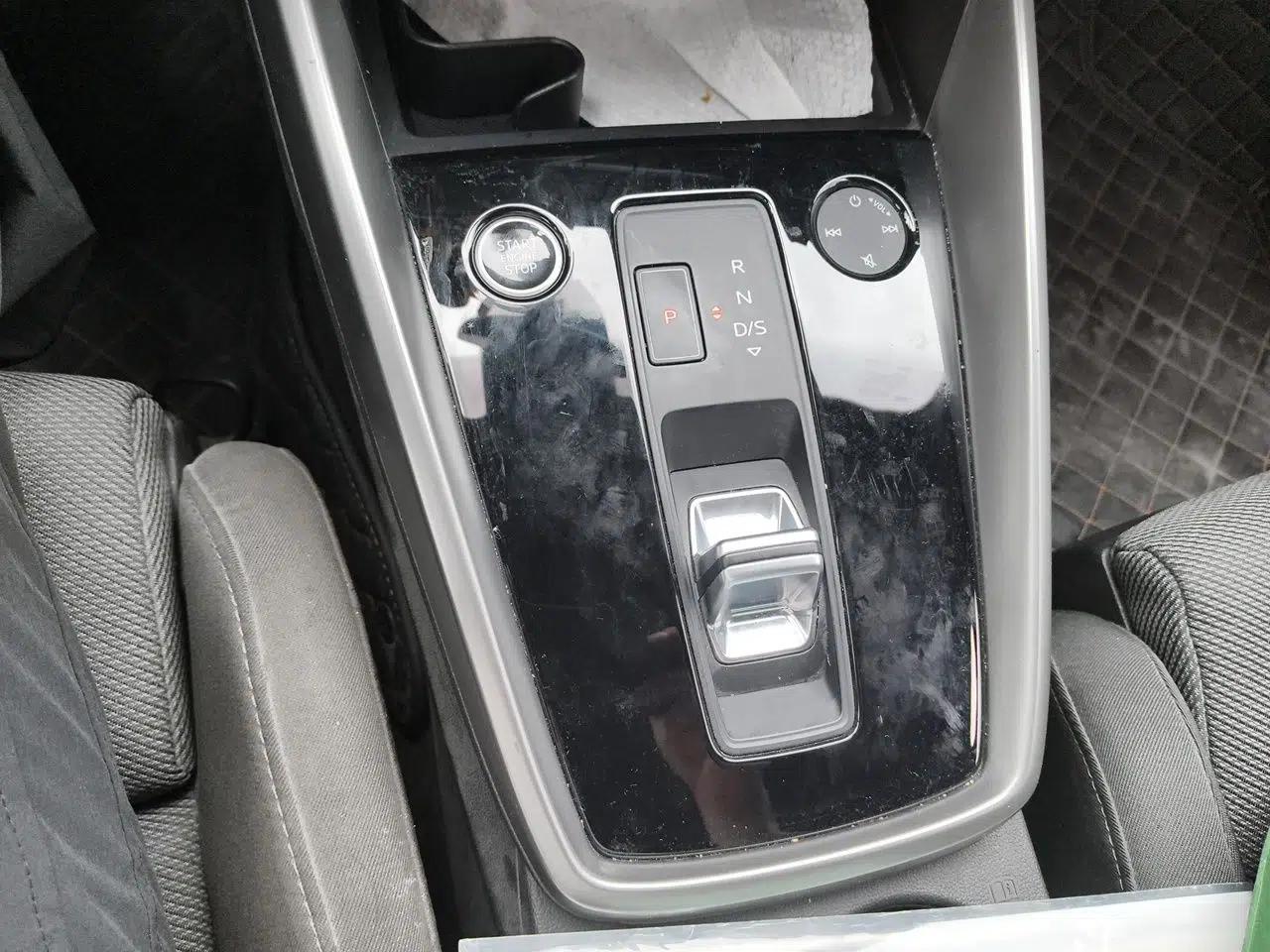 Audi A3 2022 A3L Limousine 35 TFSI Ambition Style Edition — миниатюра 14