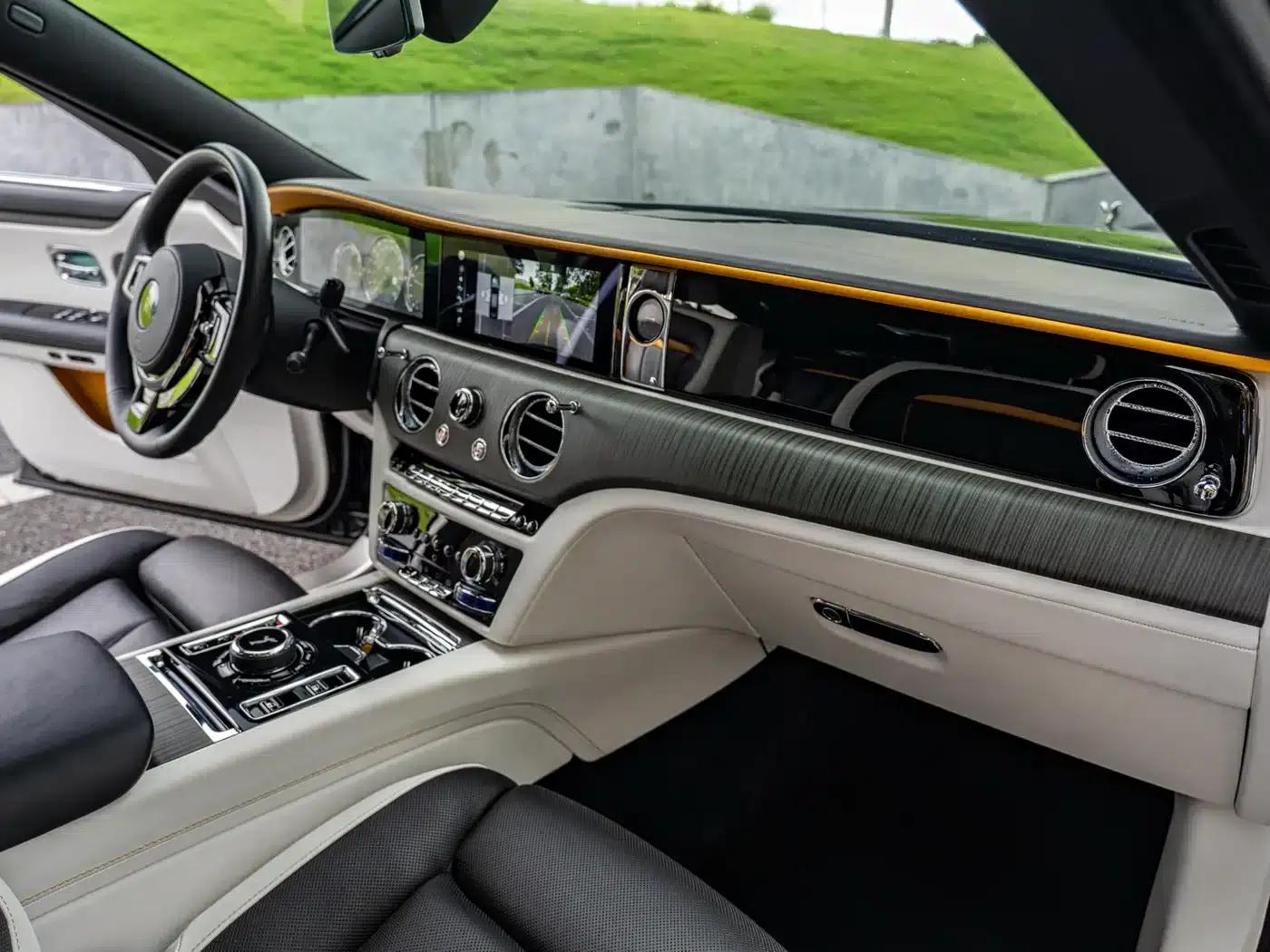 2021 Ghost 6.7T Standard Wheelbase — миниатюра 6
