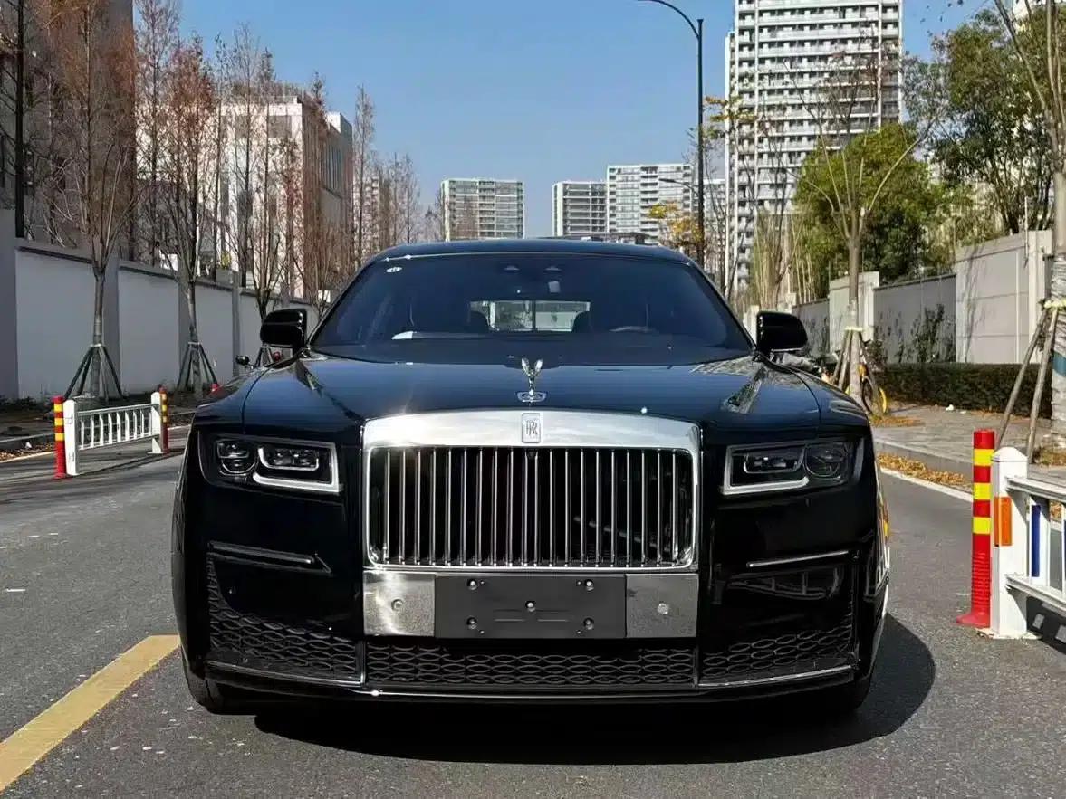 2021 Ghost 6.7T Long Wheelbase — миниатюра 2
