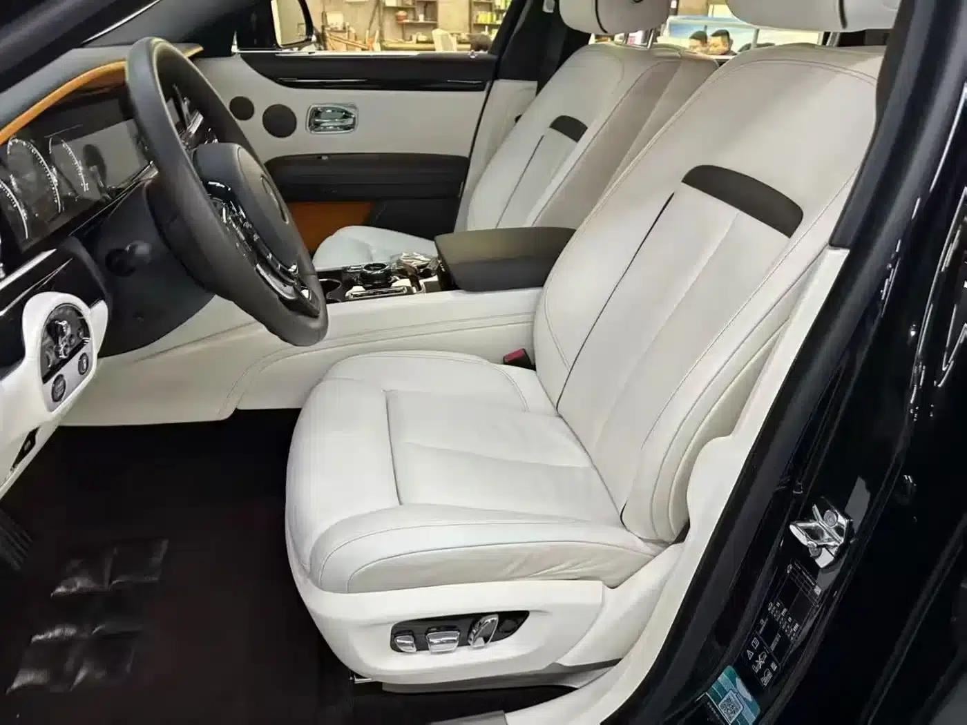 2021 Ghost 6.7T Long Wheelbase — миниатюра 4