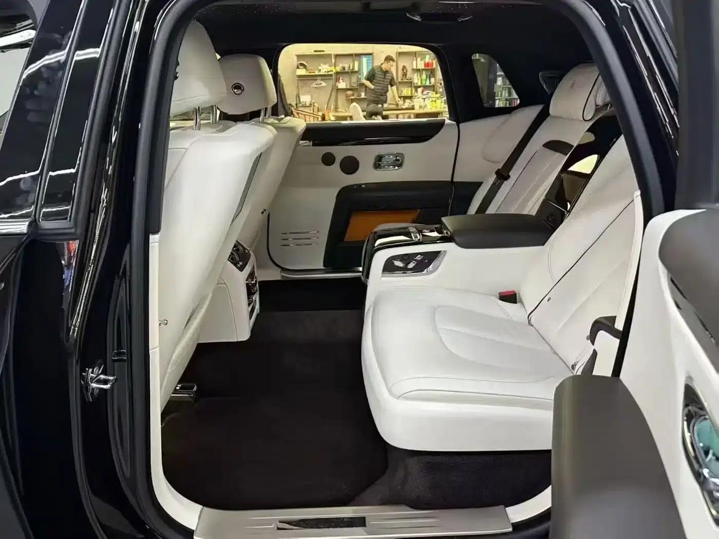 2021 Ghost 6.7T Long Wheelbase — миниатюра 5