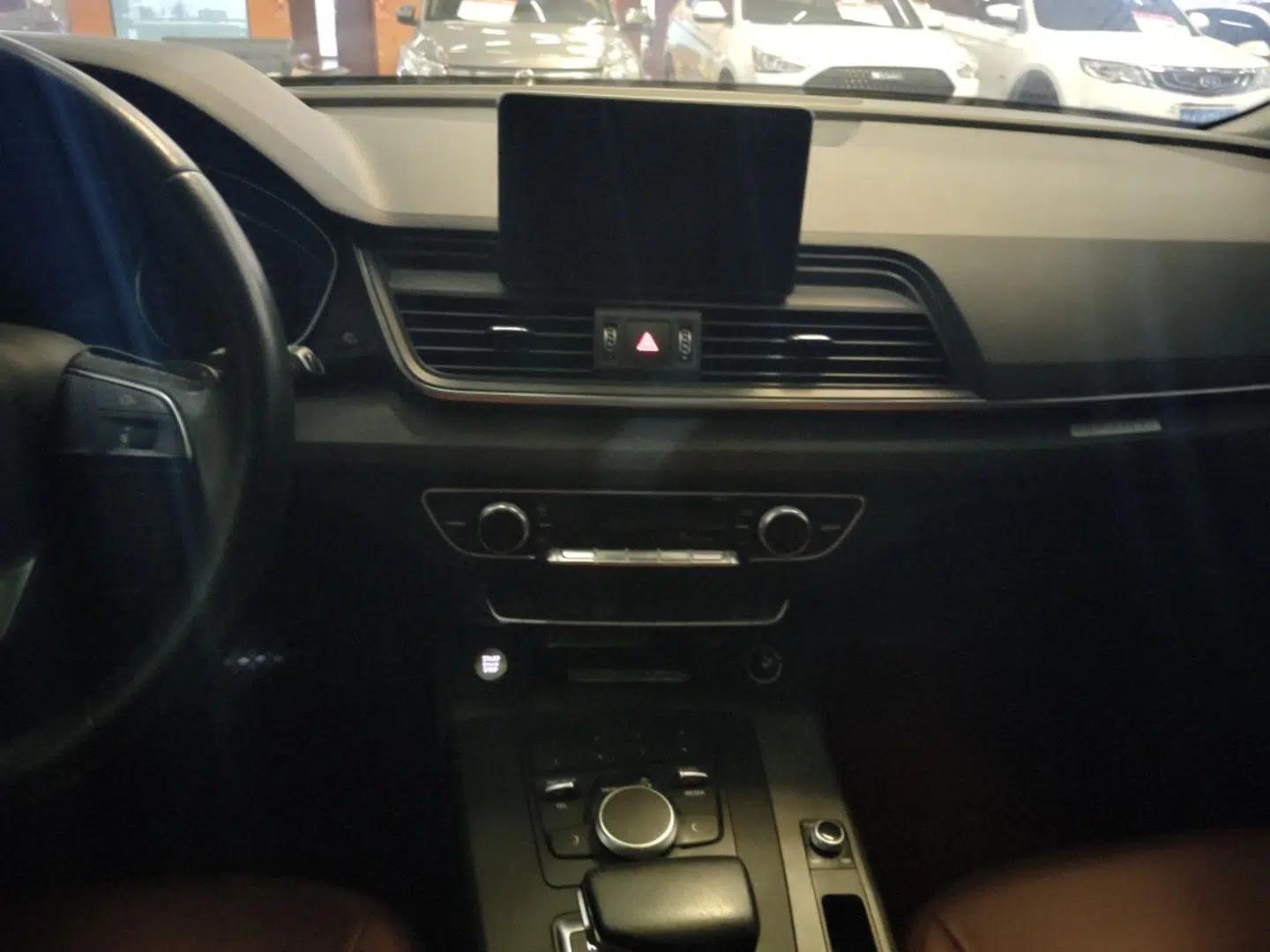 Audi Q5L 2020 40 TFSI Prestige Edition — миниатюра 15
