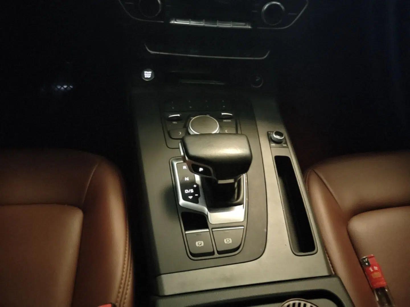 Audi Q5L 2020 40 TFSI Prestige Edition — миниатюра 16