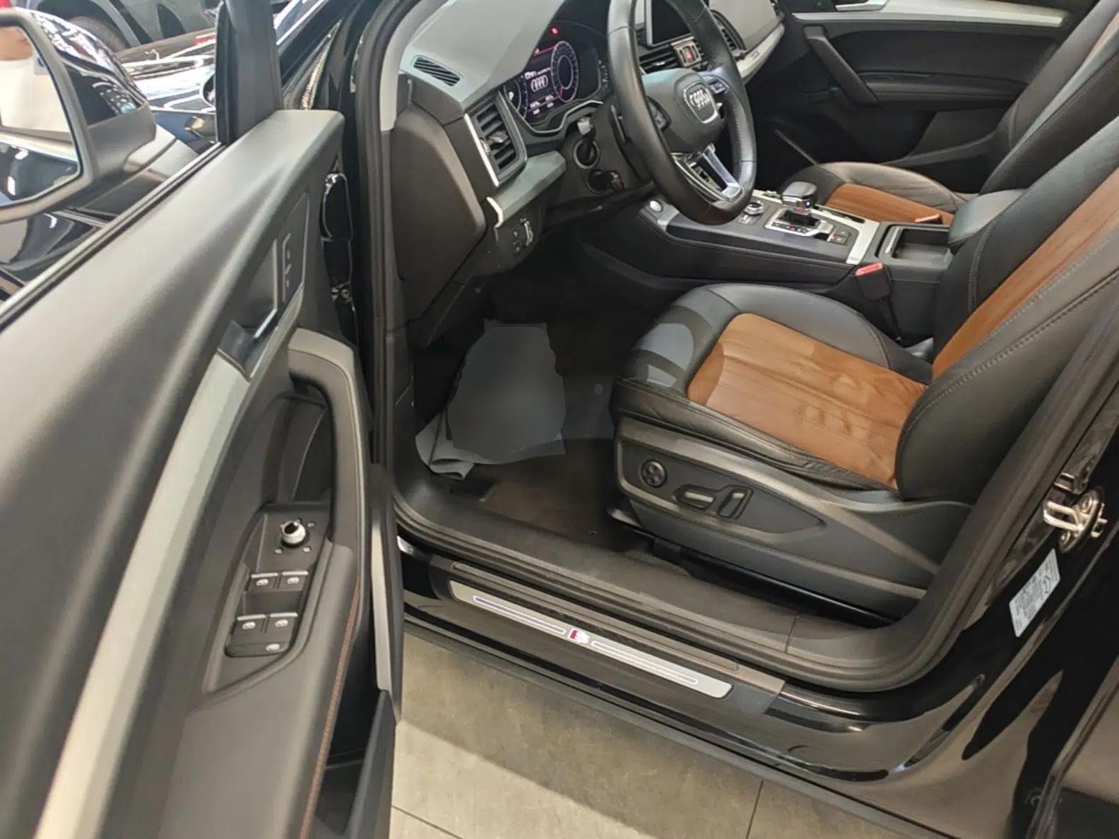 Audi Q5L 2020 40 TFSI Prestige Fashion Edition — миниатюра 18