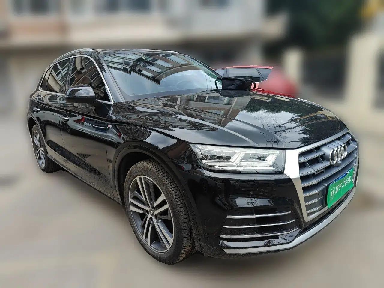 Audi Q5L 2020 Updated 40 TFSI Prestige Fashion Edition — миниатюра 3