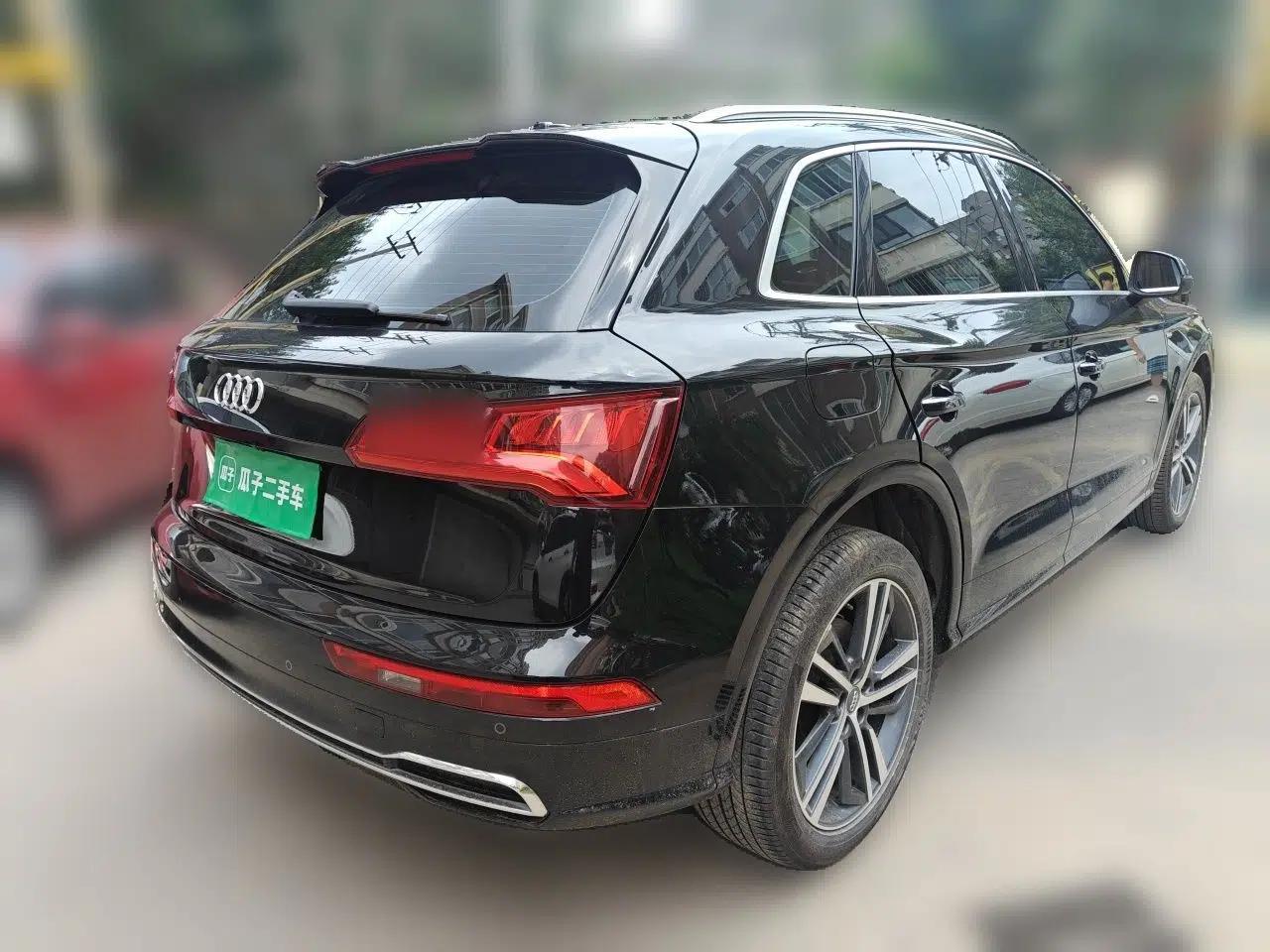Audi Q5L 2020 Updated 40 TFSI Prestige Fashion Edition — миниатюра 6