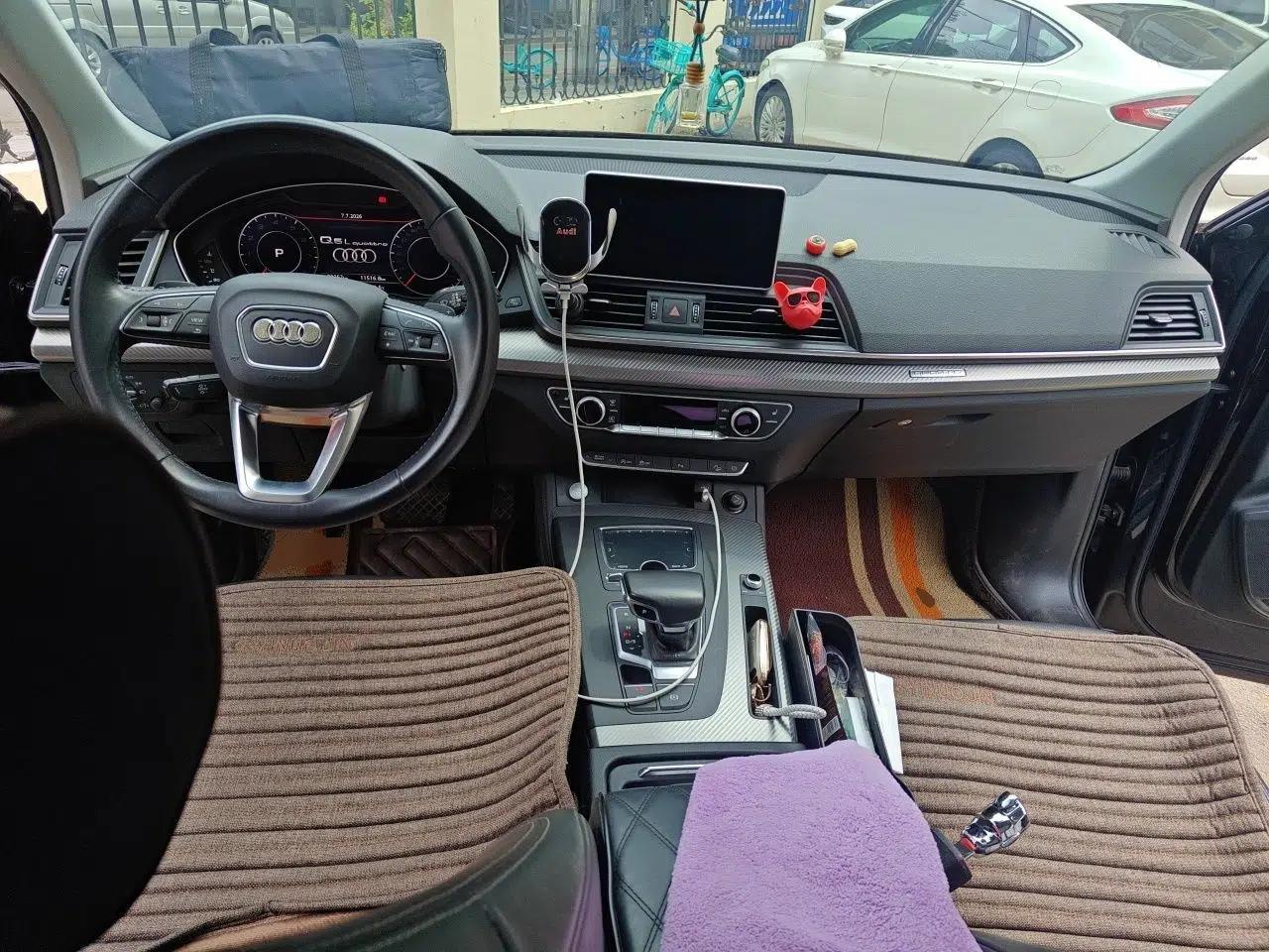 Audi Q5L 2020 Updated 40 TFSI Prestige Fashion Edition — миниатюра 9
