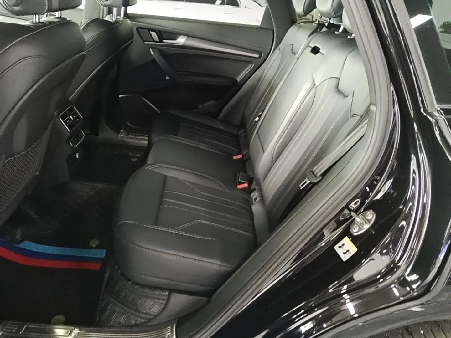 Audi Q5L 2025 40 TFSI Luxury Dynamic Edition — миниатюра 20