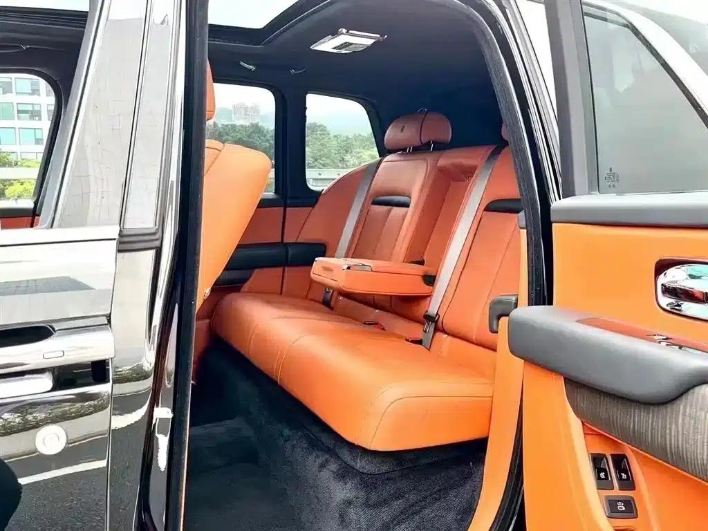 2018 Cullinan 5-seater — миниатюра 5