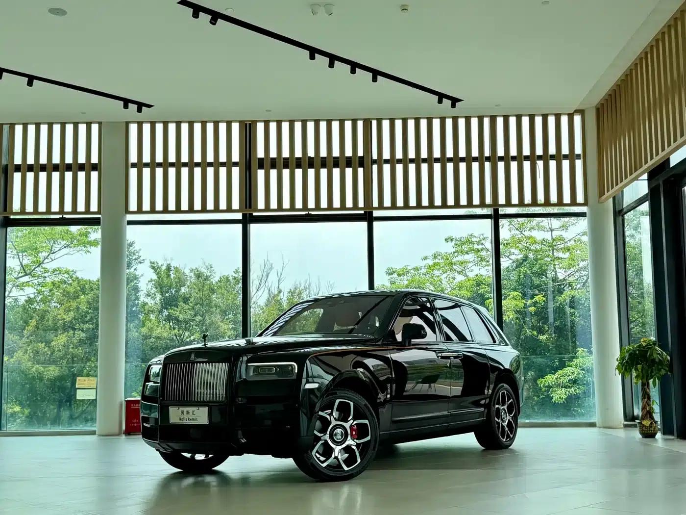 2020 Cullinan Black Badge — миниатюра 1