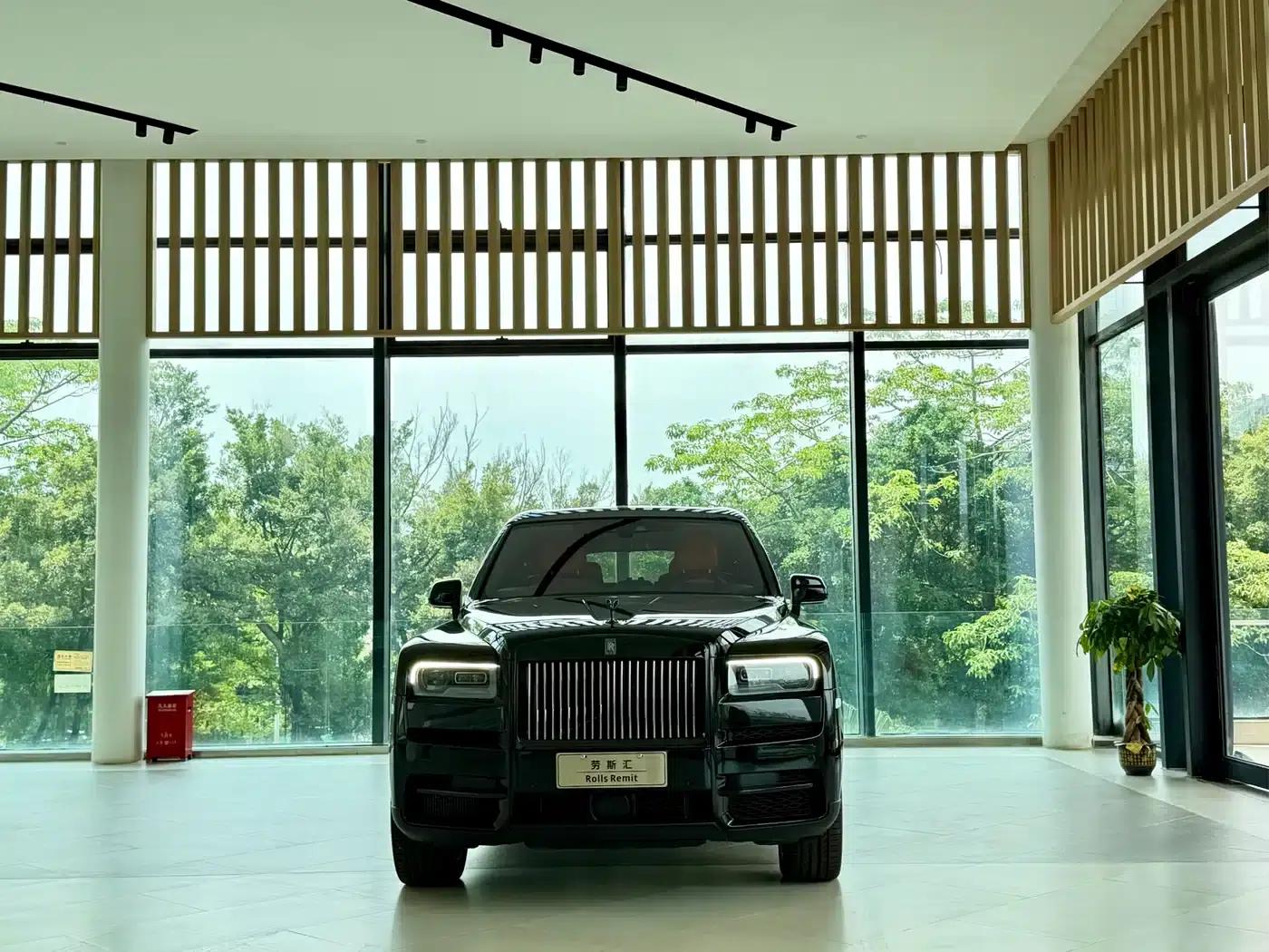 2020 Cullinan Black Badge — миниатюра 2
