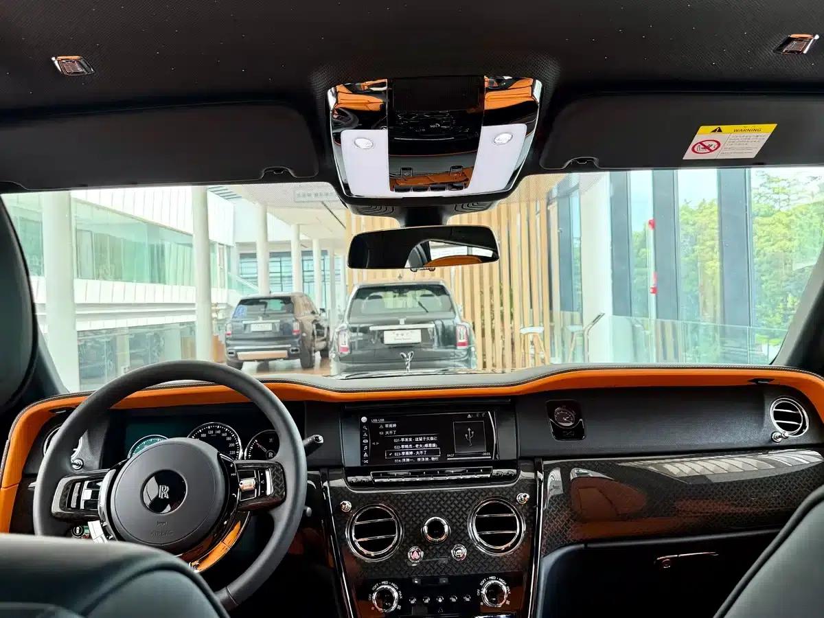 2020 Cullinan Black Badge — миниатюра 9