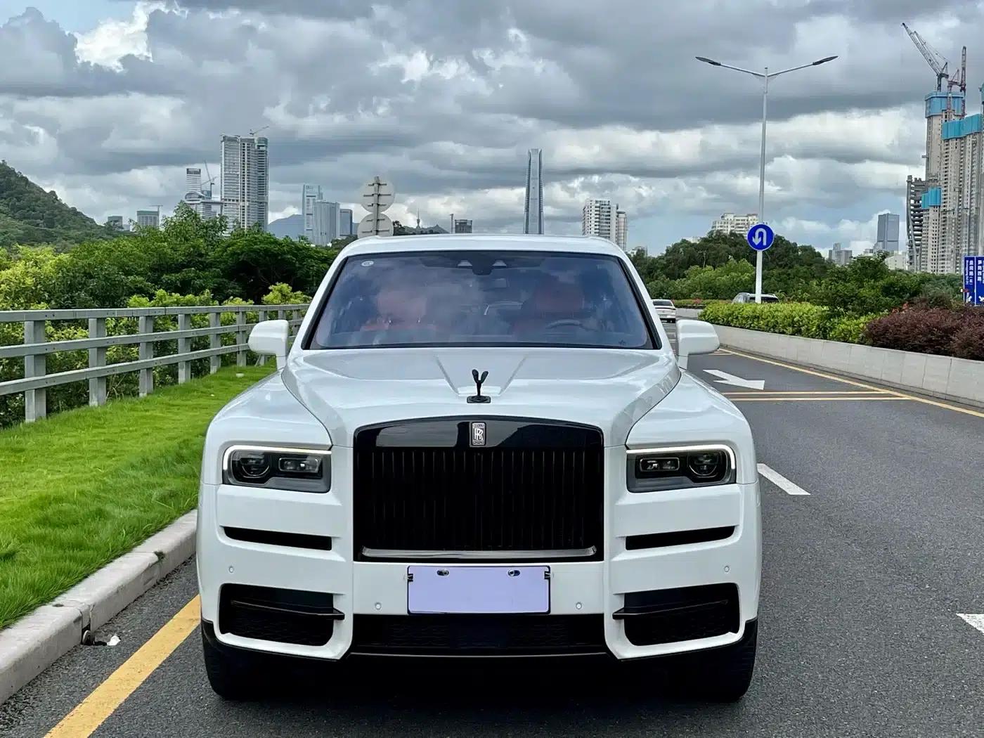 2018 Cullinan, four-seater version — миниатюра 2