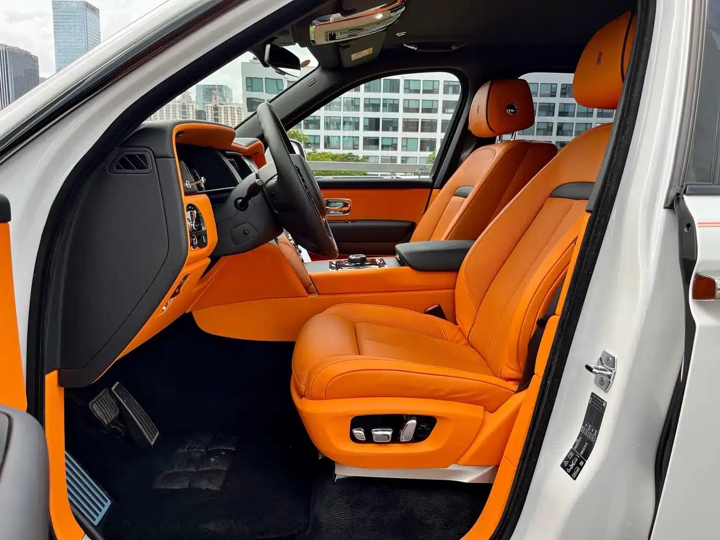 2018 Cullinan, four-seater version — миниатюра 8