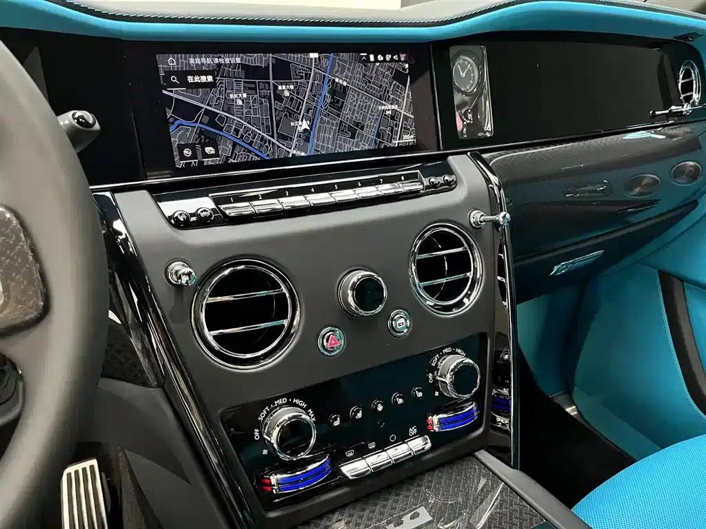 2024 Cullinan Black Badge — миниатюра 11