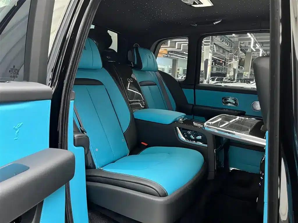 2024 Cullinan Black Badge — миниатюра 17