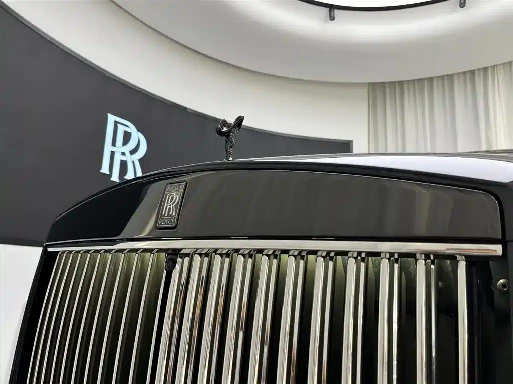 2024 Cullinan Black Badge — миниатюра 23