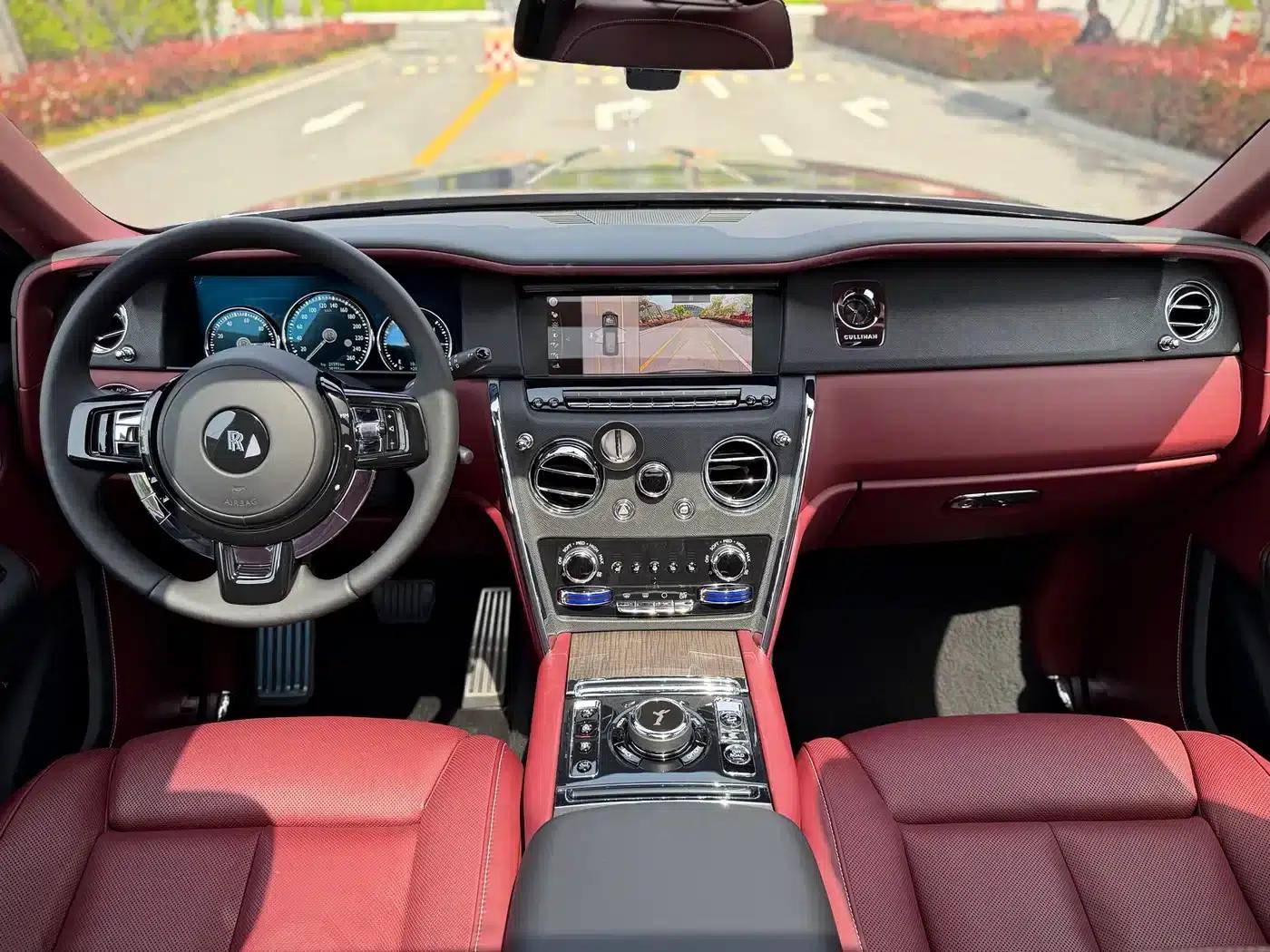 2018 Cullinan 5-seater — миниатюра 11