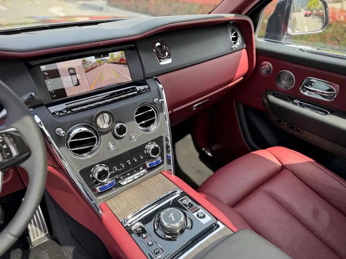 2018 Cullinan 5-seater — миниатюра 7