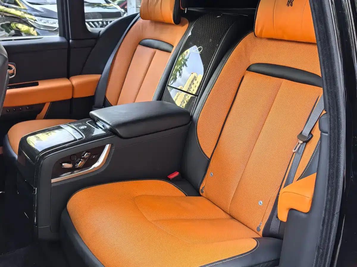 2020 Cullinan Black Badge — миниатюра 12