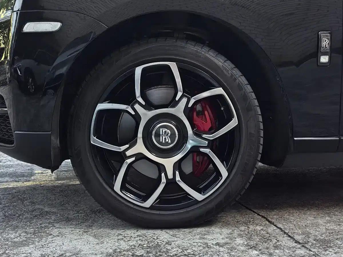 2020 Cullinan Black Badge — миниатюра 3