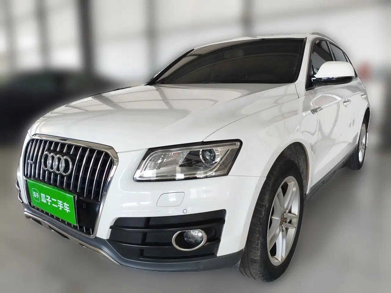 Audi Q5 2018 Collector's Edition 40 TFSI Technology Model — миниатюра 1