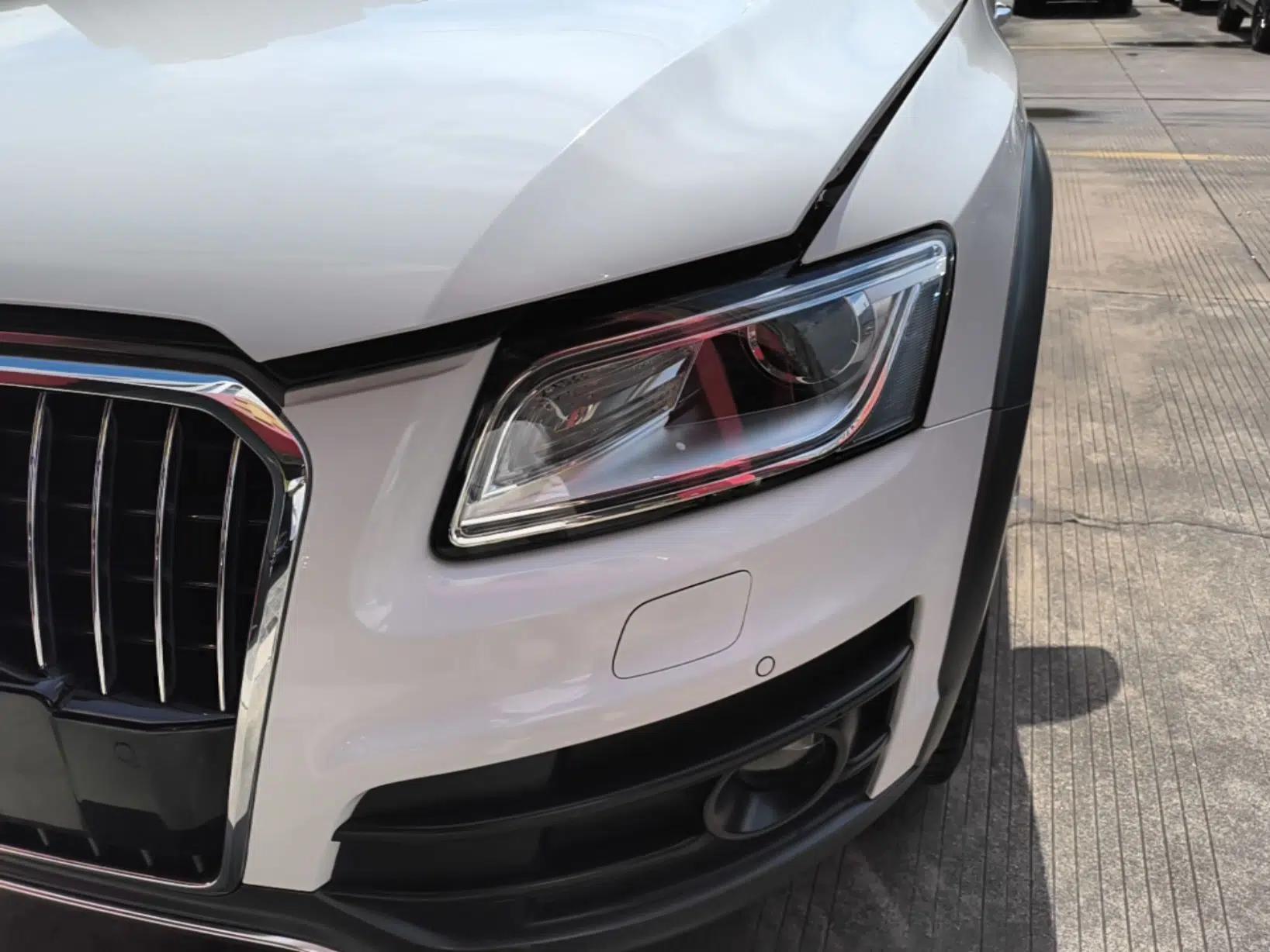 Audi Q5 2018 Collector's Edition 40 TFSI Technology Model — миниатюра 8
