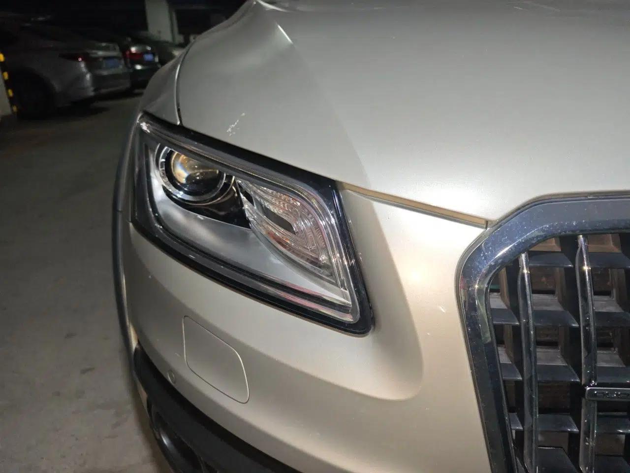 Audi Q5 2018 Collector's Edition 40 TFSI Technology Model — миниатюра 7