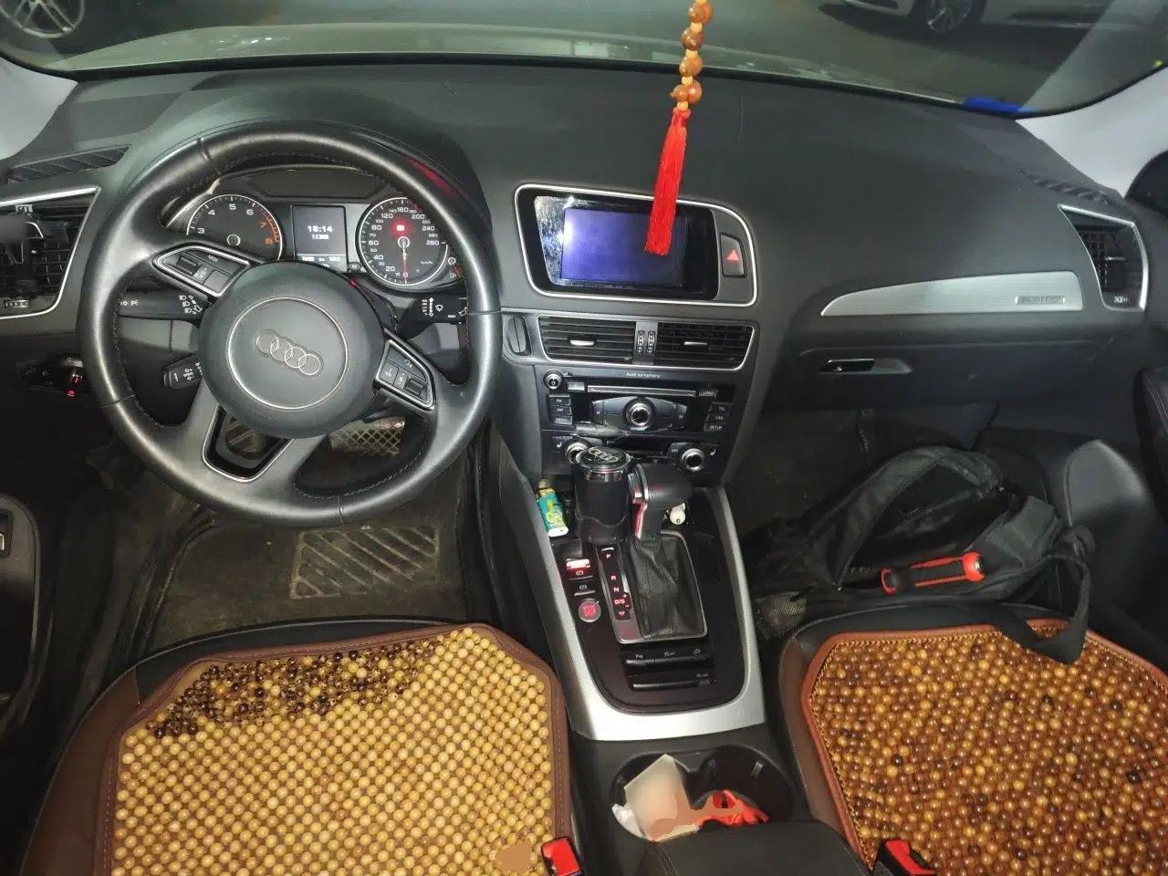 Audi Q5 2018 Collector's Edition 40 TFSI Technology Model — миниатюра 9