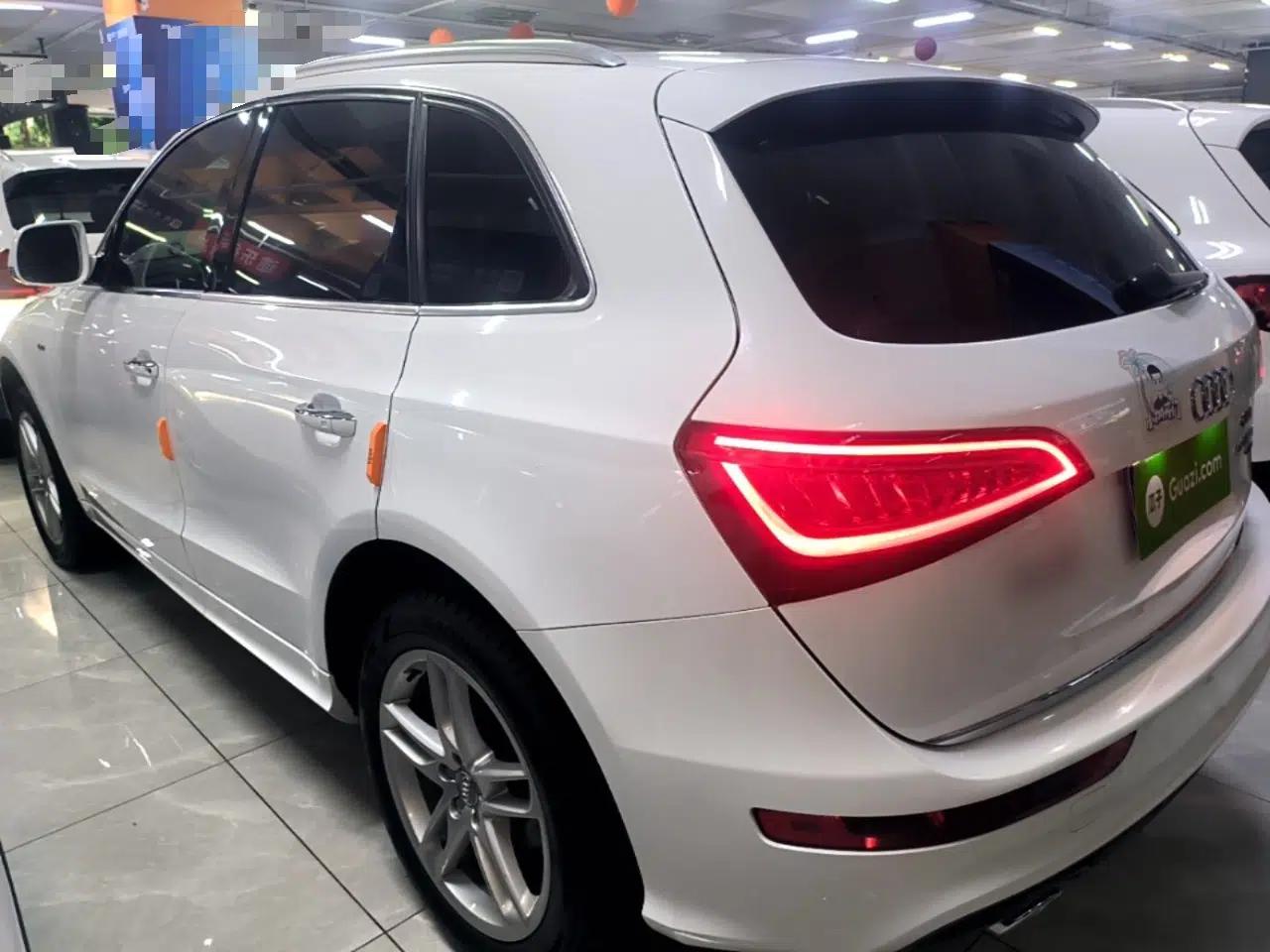 Audi Q5 2018 Collector's Edition 40 TFSI Technology Model — миниатюра 4