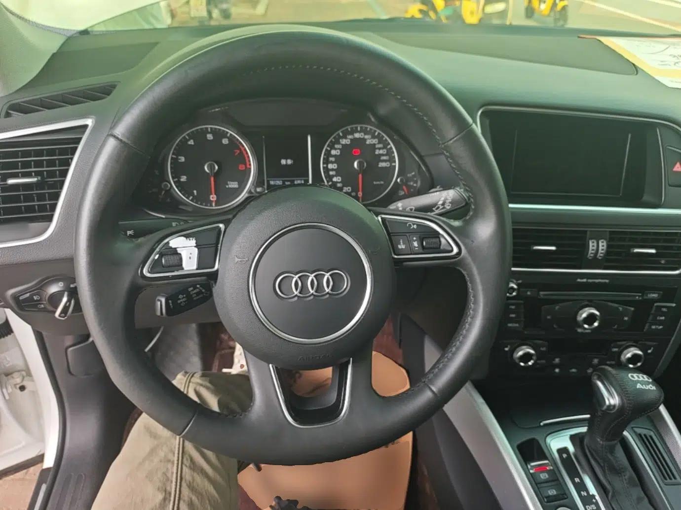 Audi Q5 2017 Plus 40 TFSI Technology Model — миниатюра 13