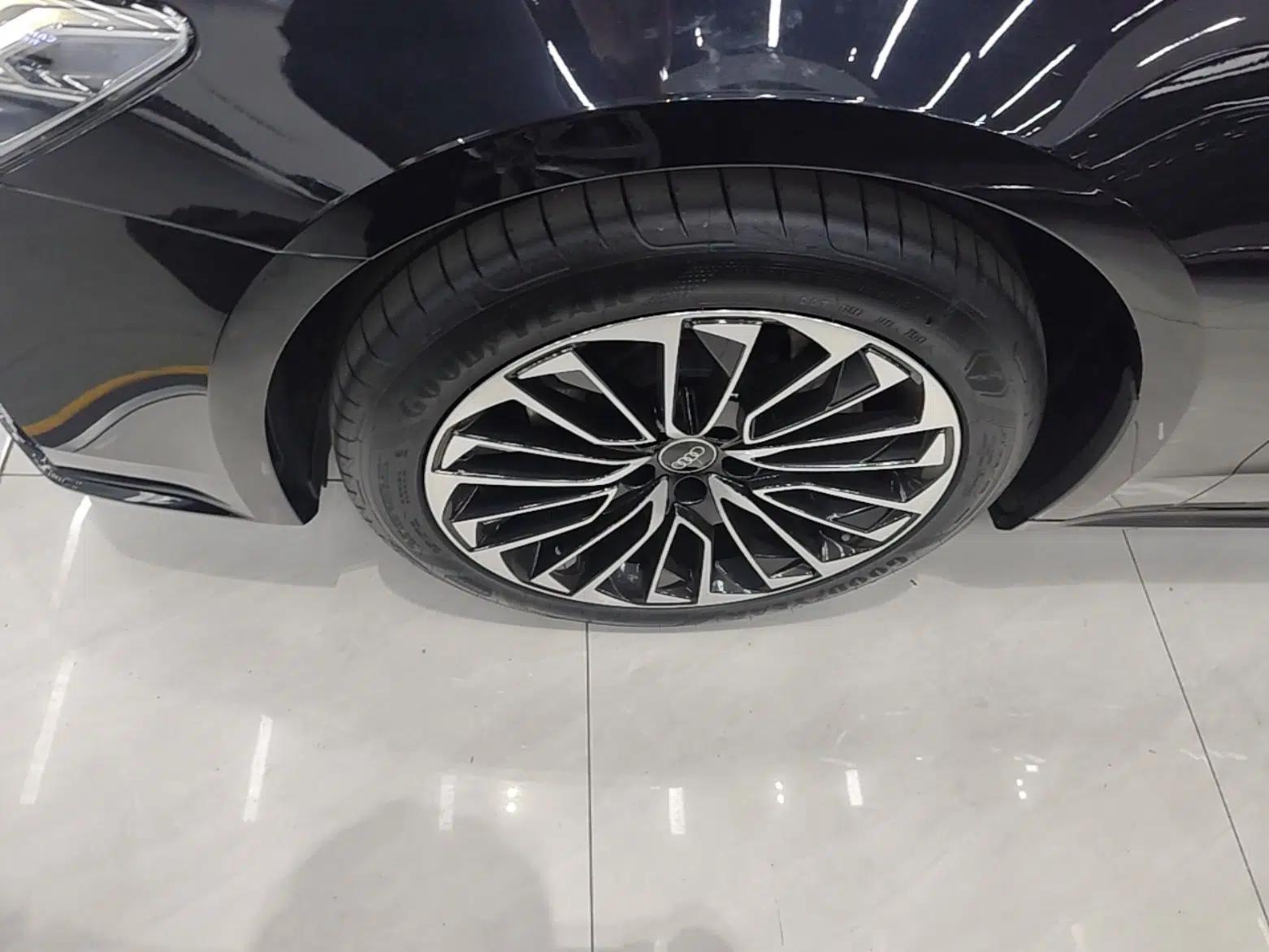 Audi A7L 2025 45 TFSI Luxury Edition — миниатюра 10