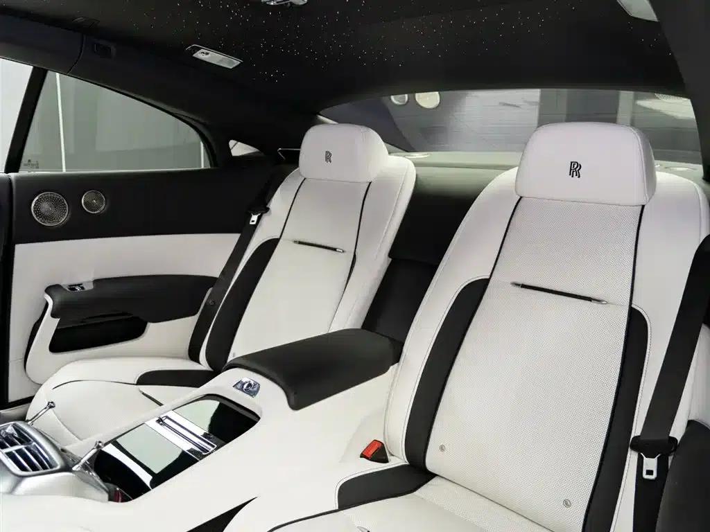2017 Phantom 6.6T Black Badge Edition — миниатюра 11