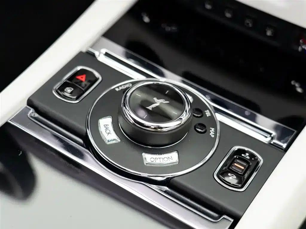 2017 Phantom 6.6T Black Badge Edition — миниатюра 19