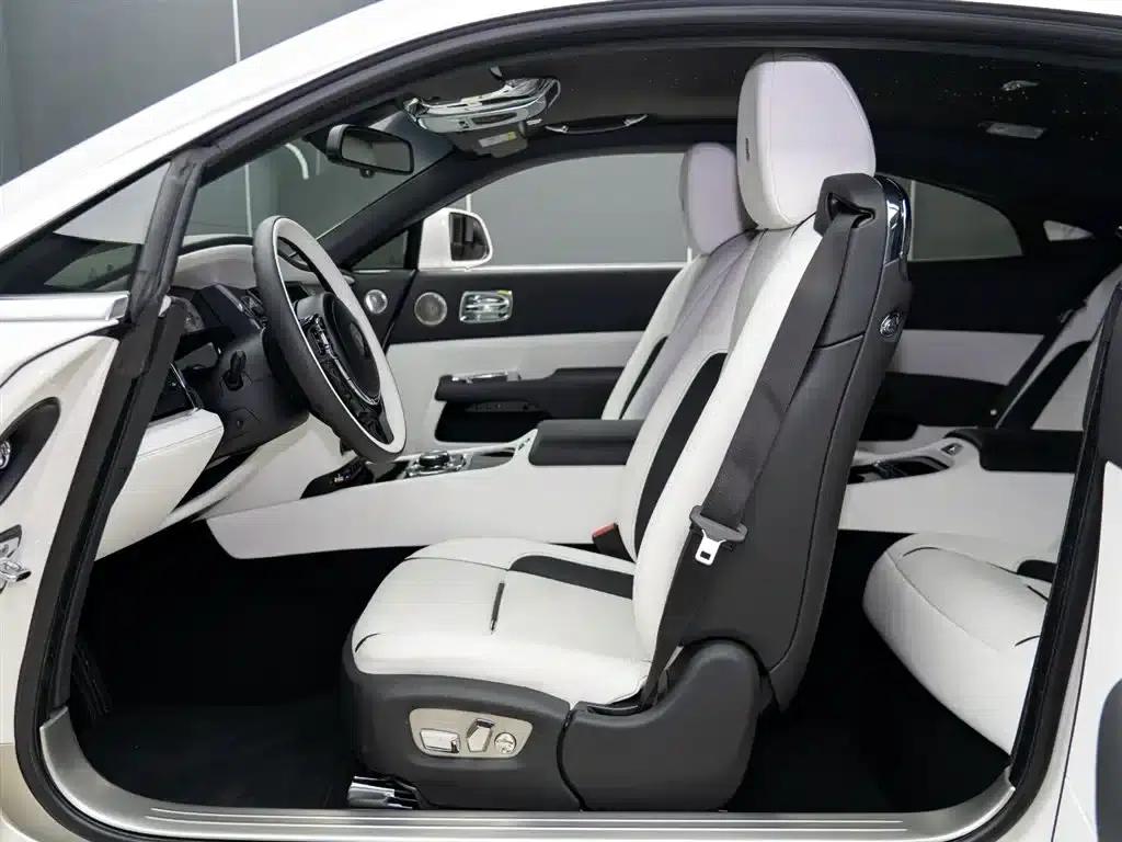 2017 Phantom 6.6T Black Badge Edition — миниатюра 9