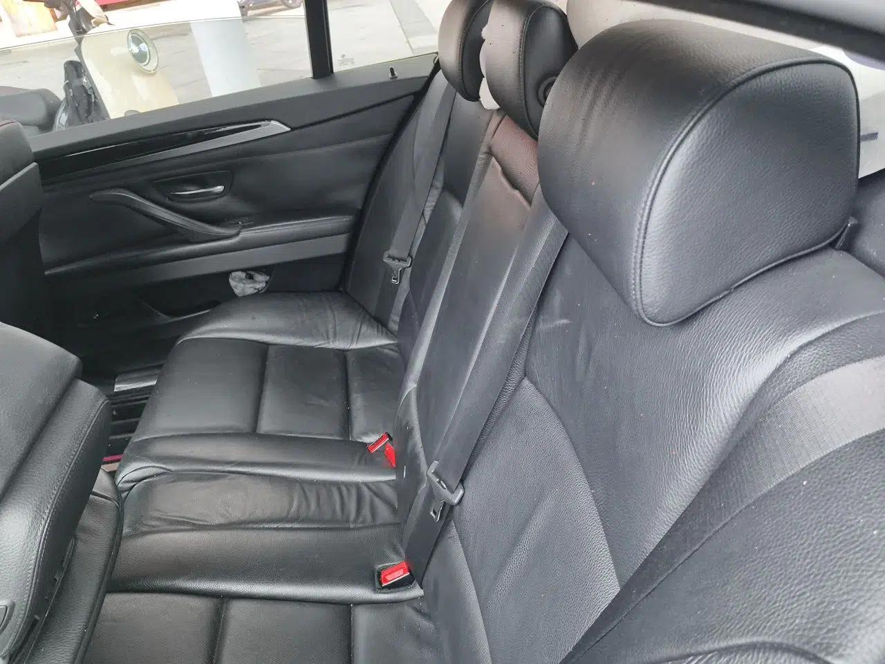 BMW 5 Series 2011 523Li Leading Model — миниатюра 17