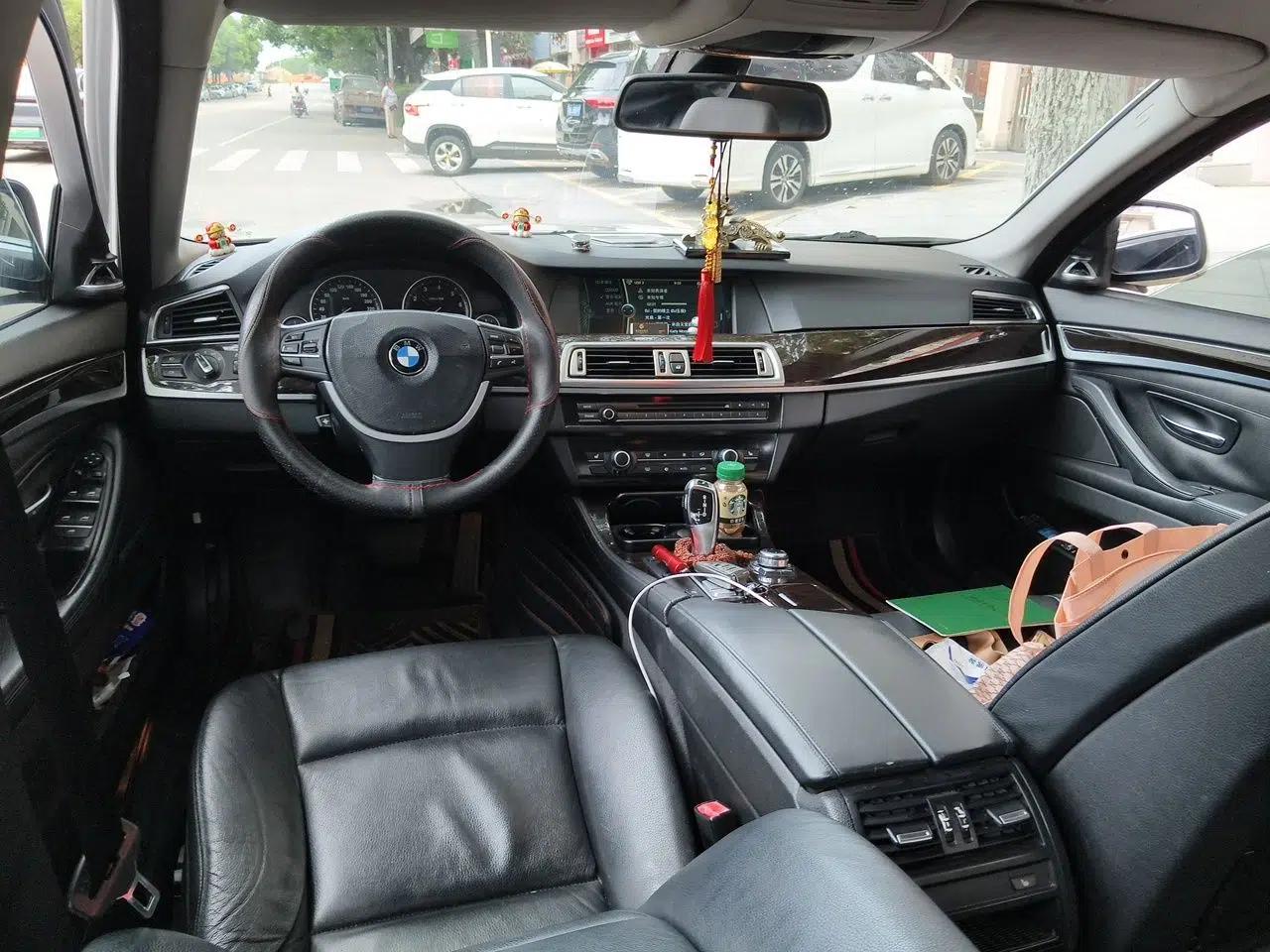 BMW 5 Series 2011 523Li Leading Model — миниатюра 9
