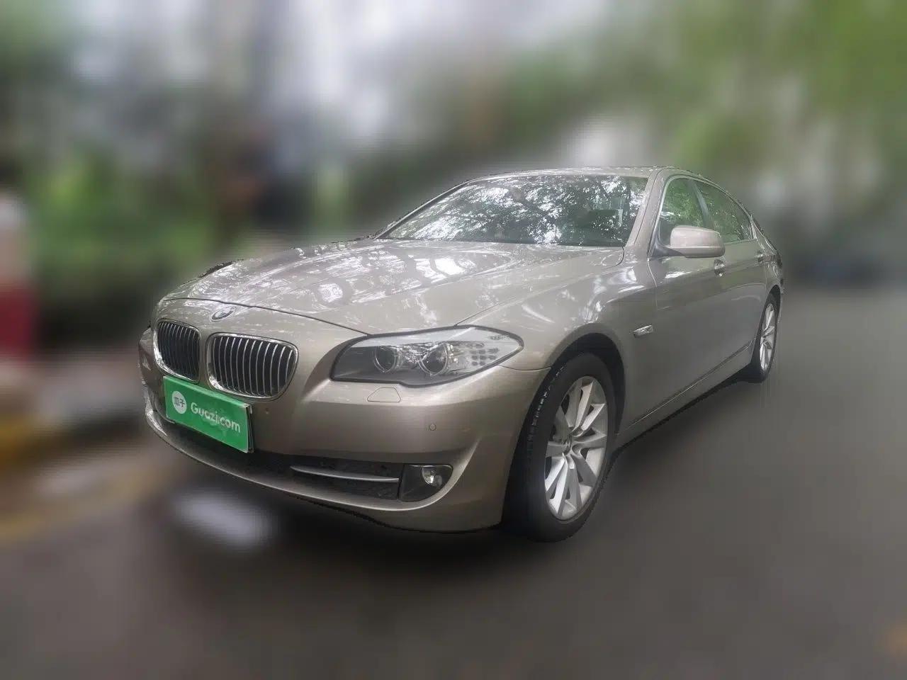 BMW 5 Series 2012 530Li Leading Model — миниатюра 1