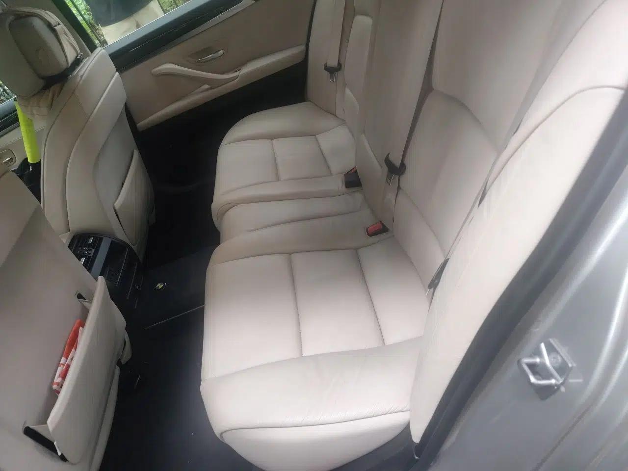 BMW 5 Series 2012 530Li Leading Model — миниатюра 17