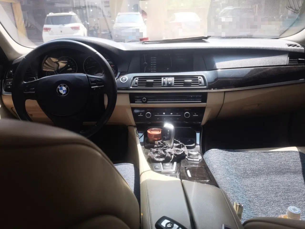 BMW 5 Series 2011 523Li Luxury Model — миниатюра 9