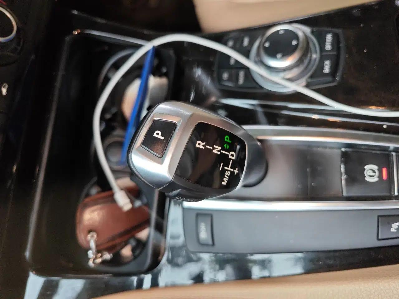 BMW 5 Series 2012 523Li Leading Model — миниатюра 14