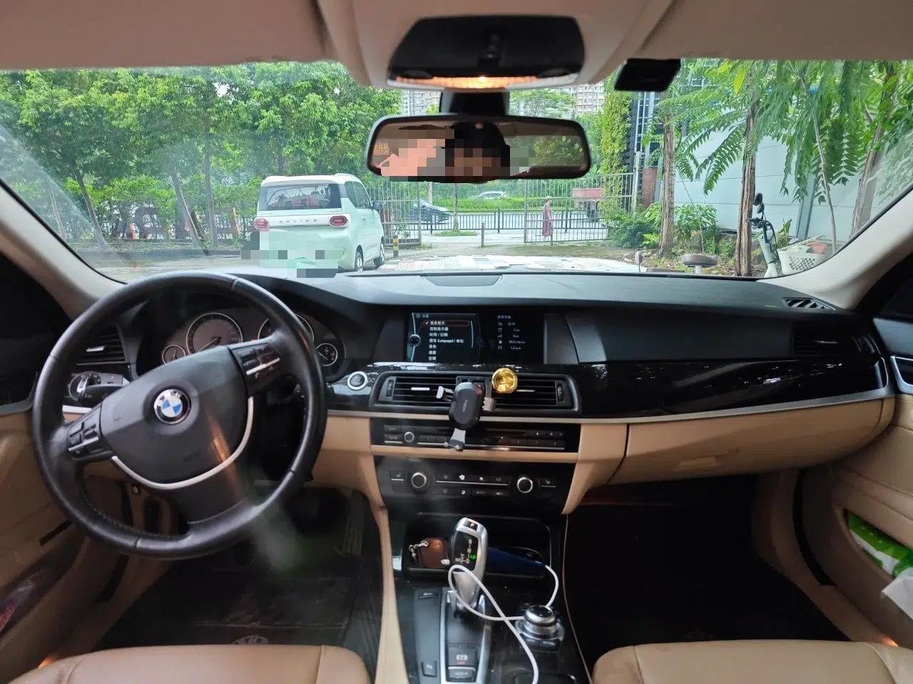 BMW 5 Series 2012 523Li Leading Model — миниатюра 9
