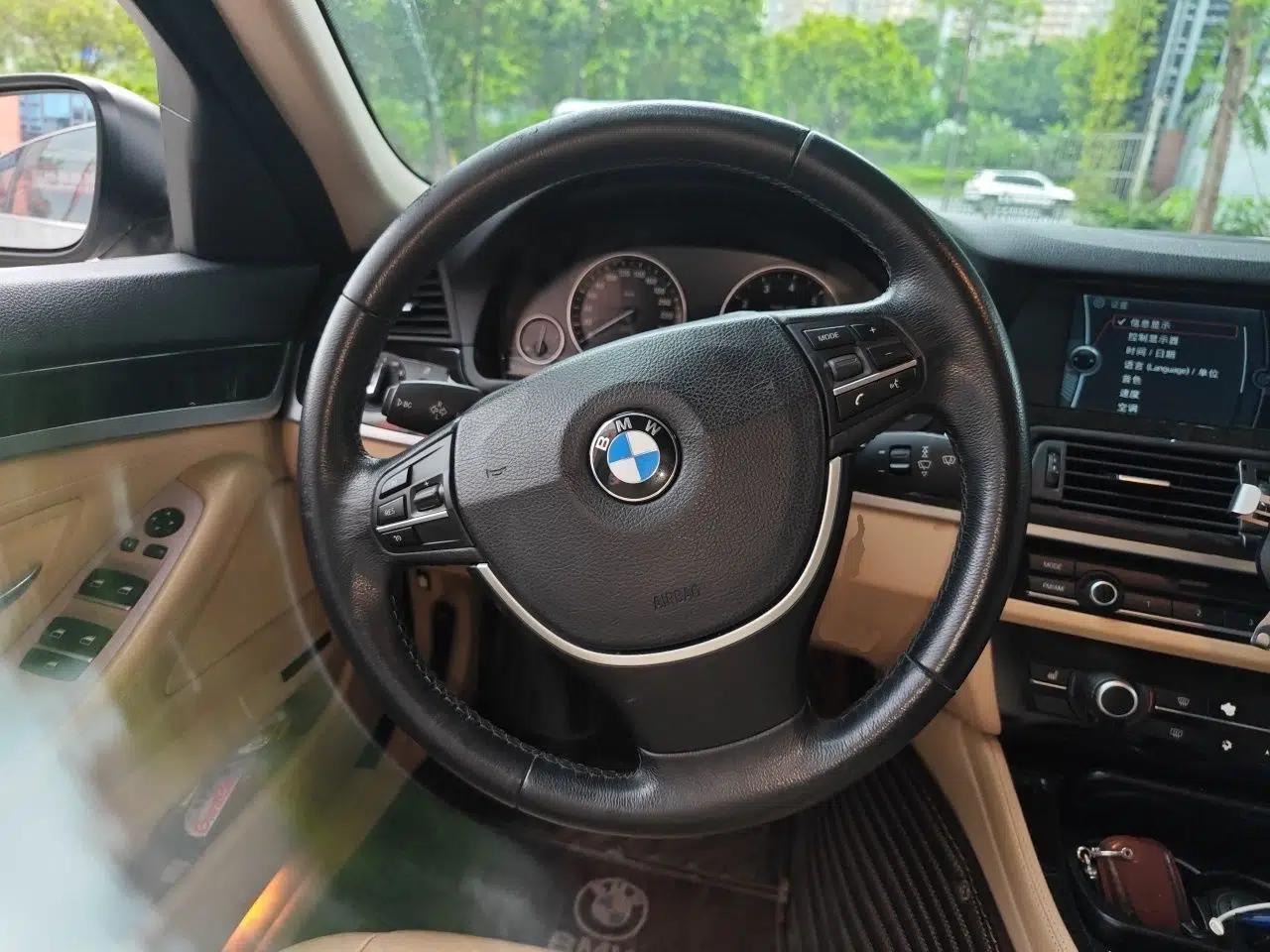 BMW 5 Series 2012 523Li Leading Model — миниатюра 10