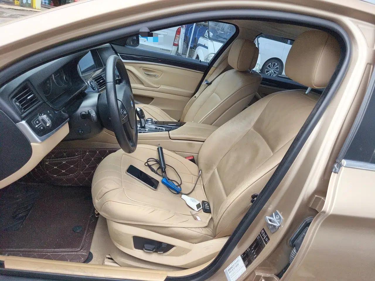 BMW 5 Series 2013 520Li Elegant Edition — миниатюра 15