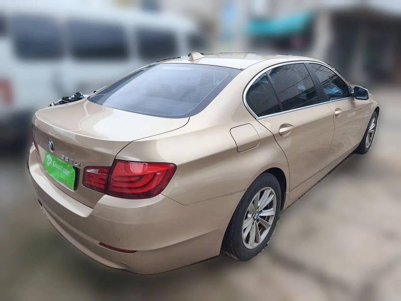 BMW 5 Series 2013 520Li Elegant Edition — миниатюра 6
